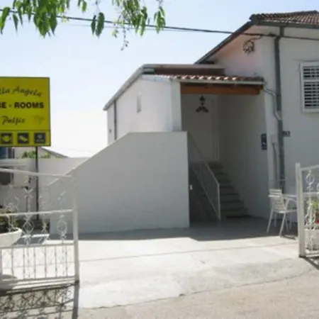 Angela Casa de hóspedes