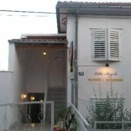 Angela Gostinjska kuća