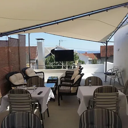 Casa de hóspedes Angela Split